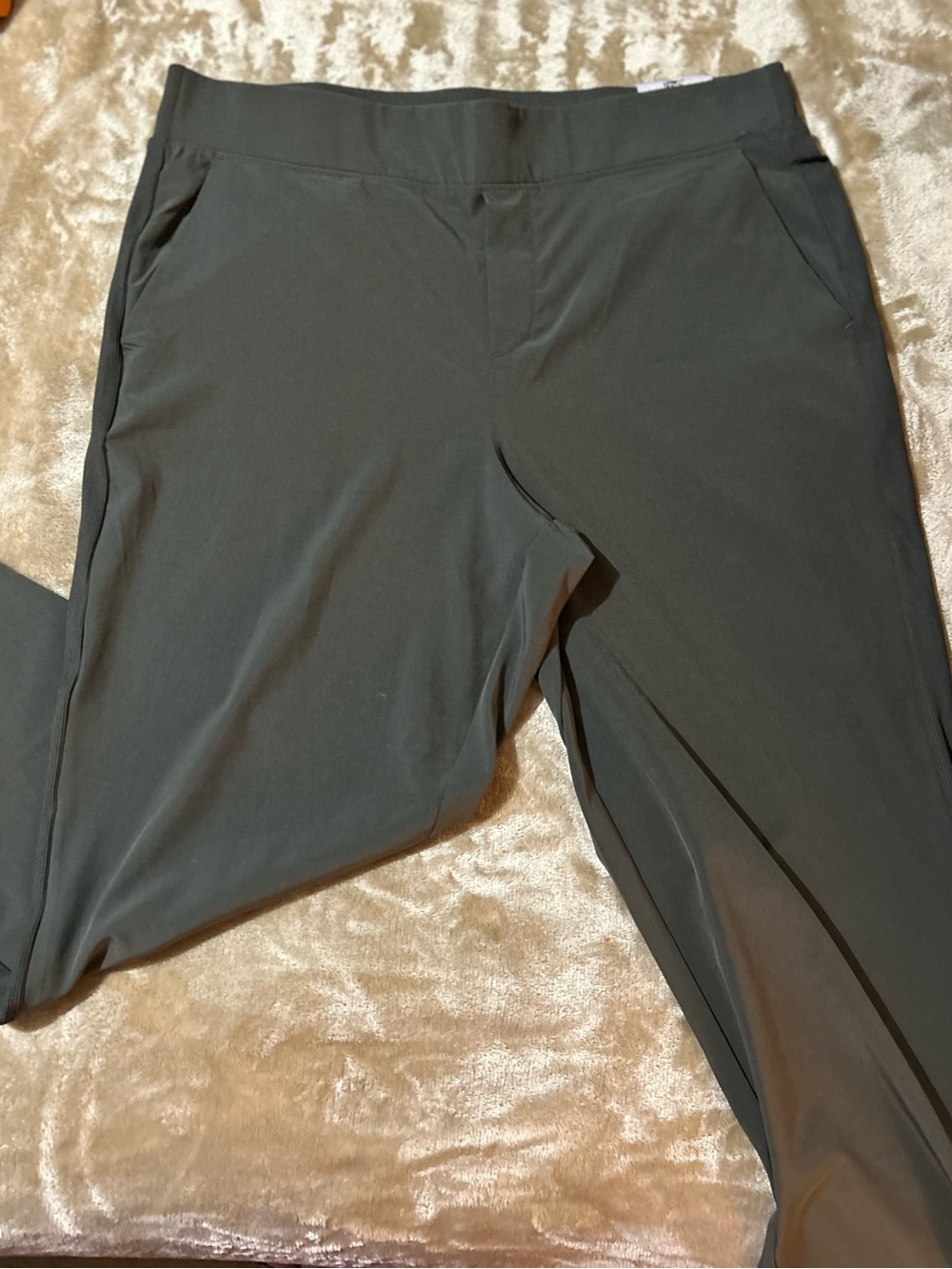 Sound/Style Stretch Capris in Olive Green Size xl